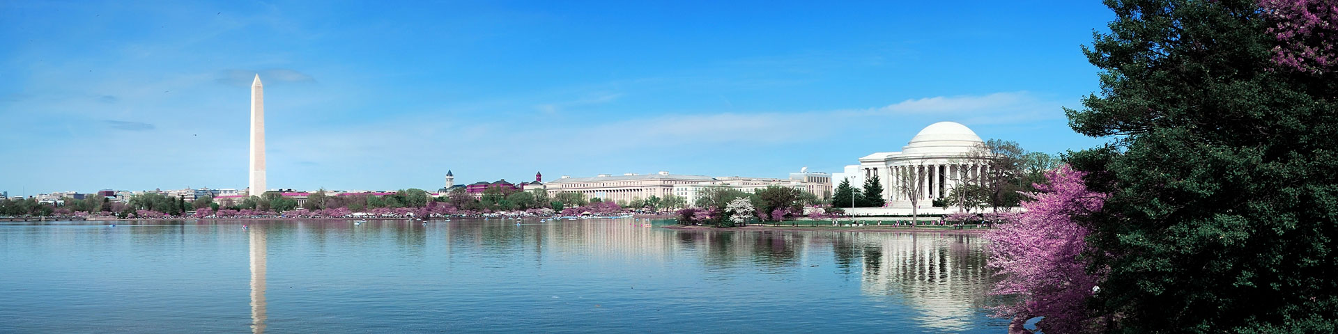 Utsikt över Washington D.C från Potomac flöden, USA